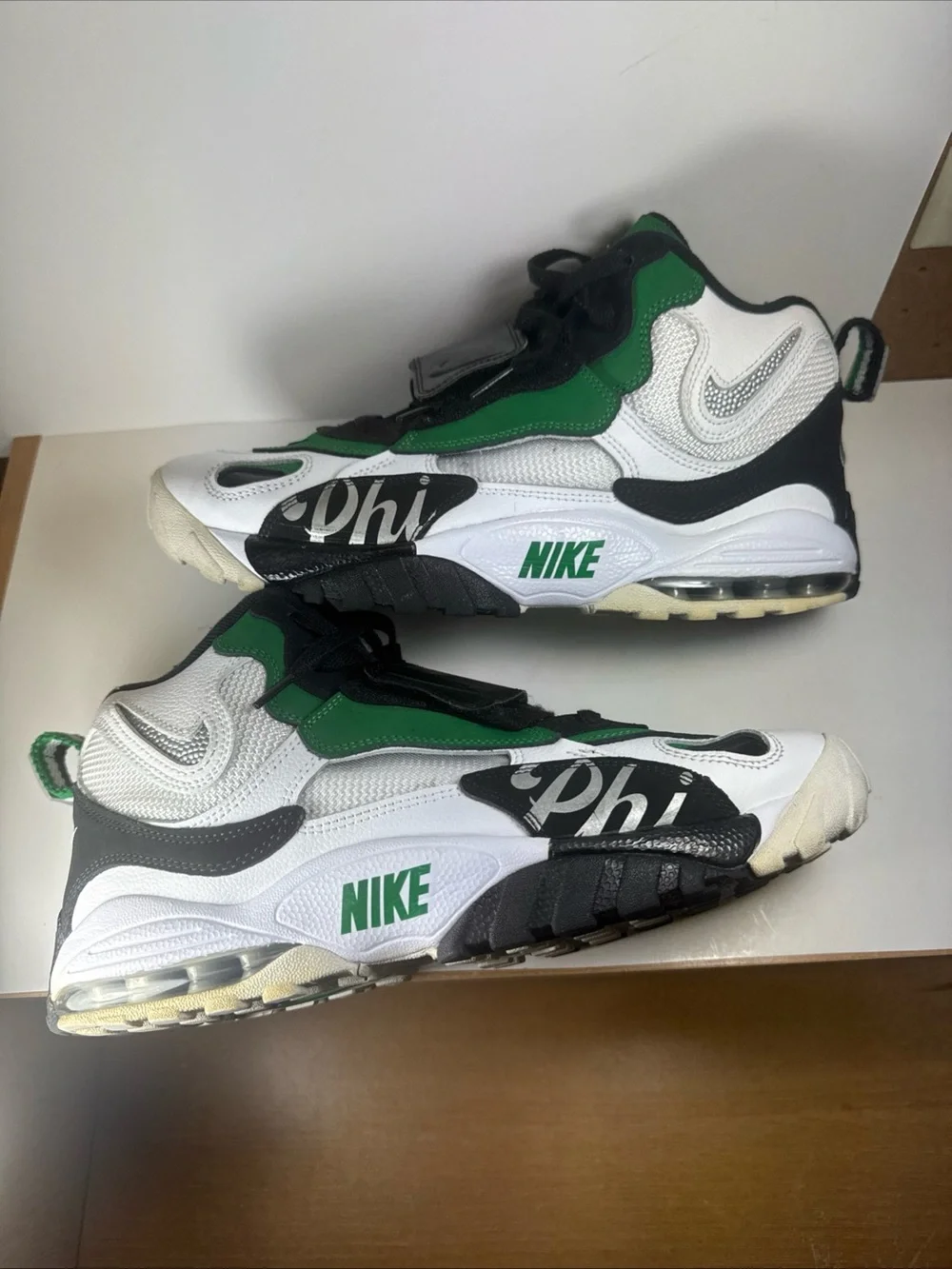 Nike Air Max Speed Turf Philadelphia Eagles Men’s Size 10.5 Sneakers